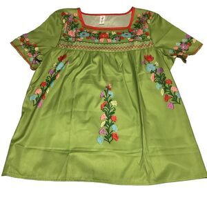NWOT CHICYEA Women's‎ Green Floral short Sleeve Blouse- Size XL